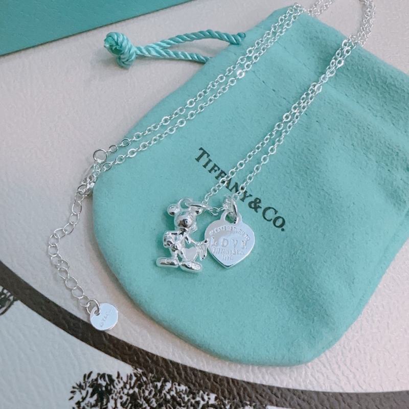 T*f*ny necklaces